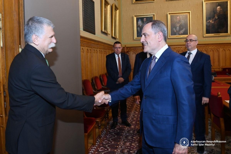 Ceyhun Bayramov Macarıstan Milli Assambleyasının sədri ilə görüşdü